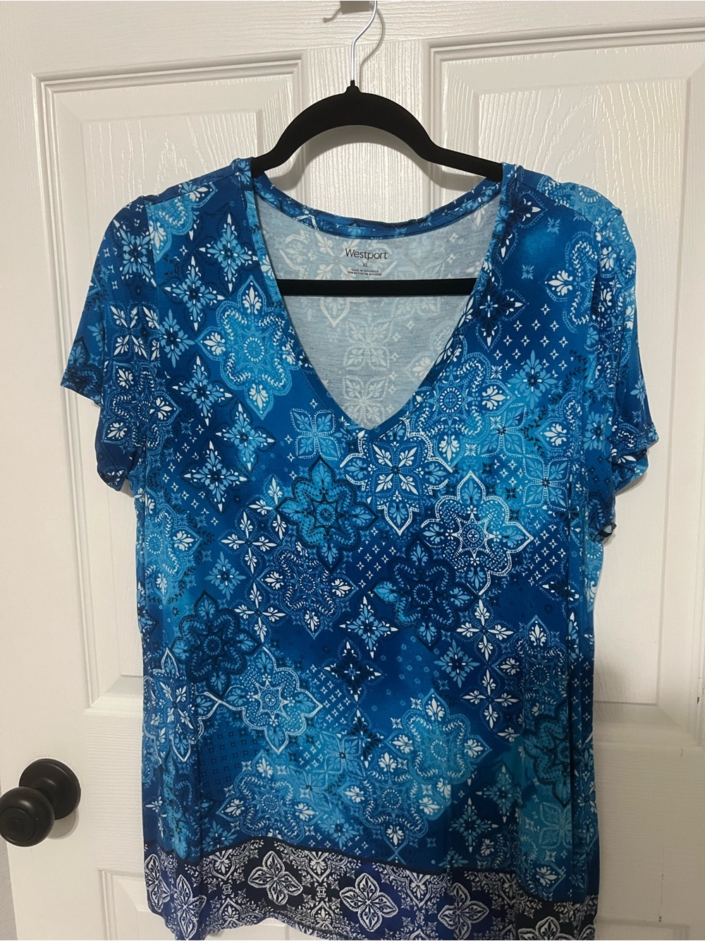 Westport Blue Multi-Tone Patterned V-Neck Short Sleeve Top